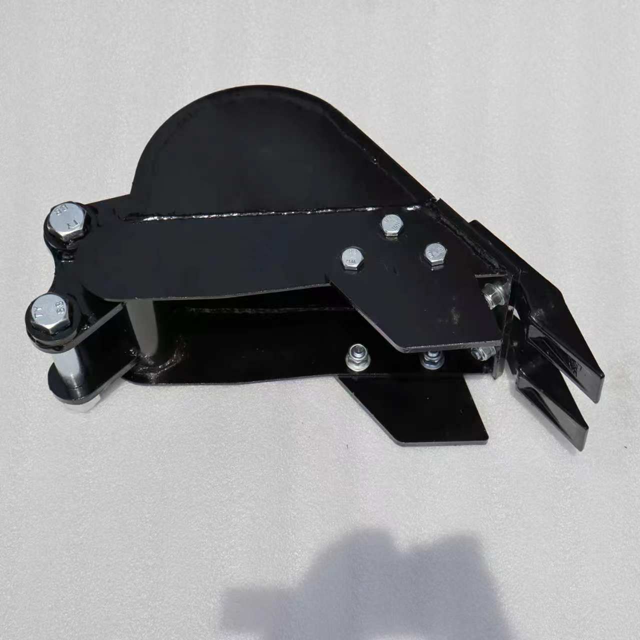 8" Mini Skid Steer Narrow Tooth Bucket Attachment for Trenching, Digging & Tight Access Work MB200T - with | Sold by Uncle Wiener's Wholesale
