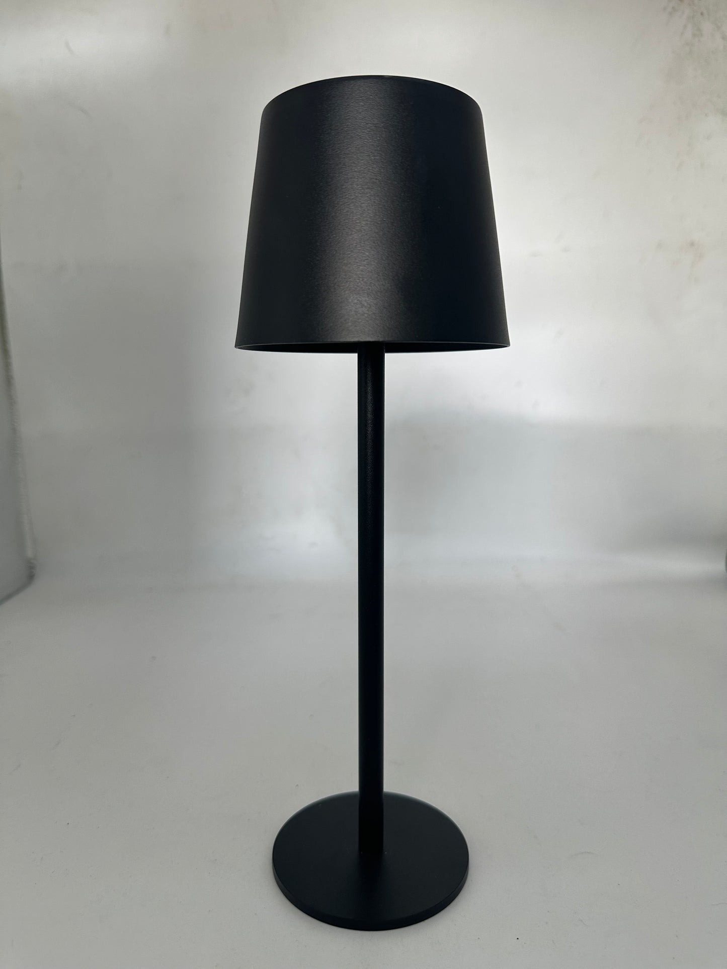 Rechargeable Touch LED Table Lamp 3-Color Dimming Metal Desk Light Black White HBMTGGTD09