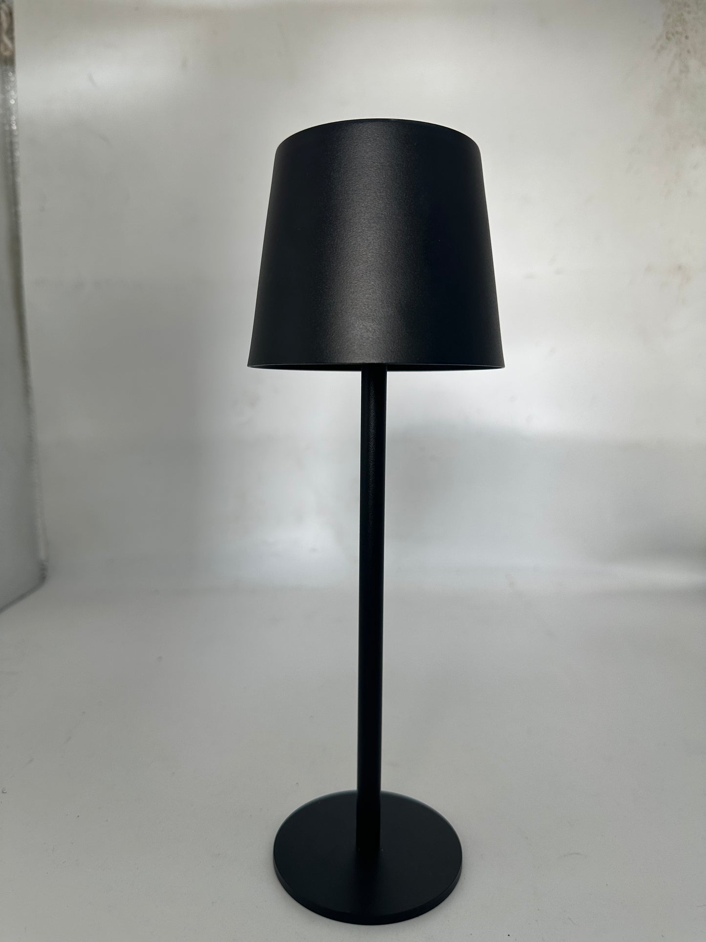 Rechargeable Touch LED Table Lamp 3-Color Dimming Metal Desk Light Black White HBMTGGTD09