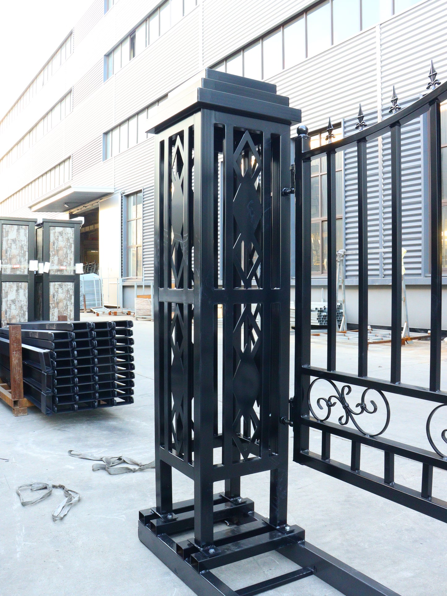 20 FT Heavy-Duty Steel Driveway Gate with Tree of Life Artwork – Black Dual Swing Farm Gate Kit SU20TL
