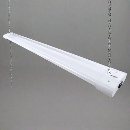 LED tube work light with plug-and-play chain
Linkable LED garage light mounted on ceiling
White 40W LED tube with pull chain switch
Shop light showing 200 LED panel
Multiple 40W LED fixtures installed in workshop
