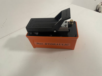 Air Hydraulic Foot Pump 10,000 PSI – Single Acting, 1.6L Tank Capacity, 1/4" NPT Air Inlet AHP42628 - with | Sold by Uncle Wiener's Wholesale