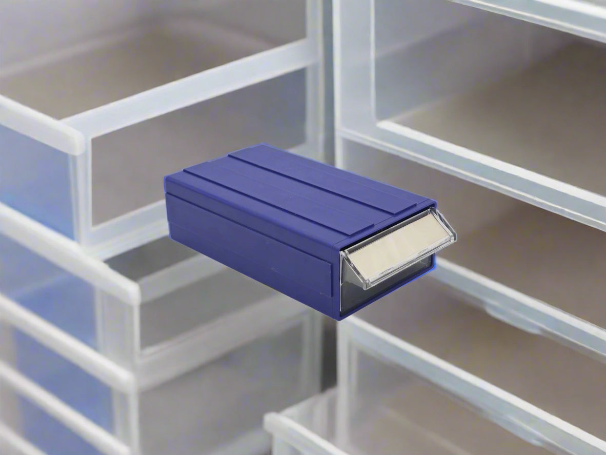 Blue clear connectable drawer storage bin with divider
Plastic hardware organizer with label slots and dividers
Stackable small parts drawer bin for screws and tools
Drawer organizer for workshop or craft room
Clear mini bin for resistors, office supplies, and fasteners