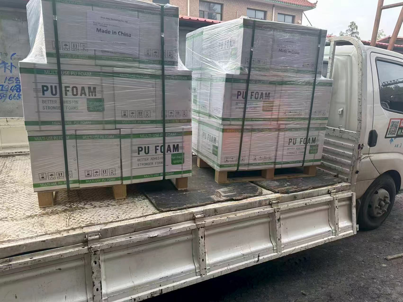 Closed - Cell Spray Foam Insulation Kit – 10 kg A + 10 kg B – 550 Sq Ft Coverage FY502 - with | Sold by Uncle Wiener's Wholesale