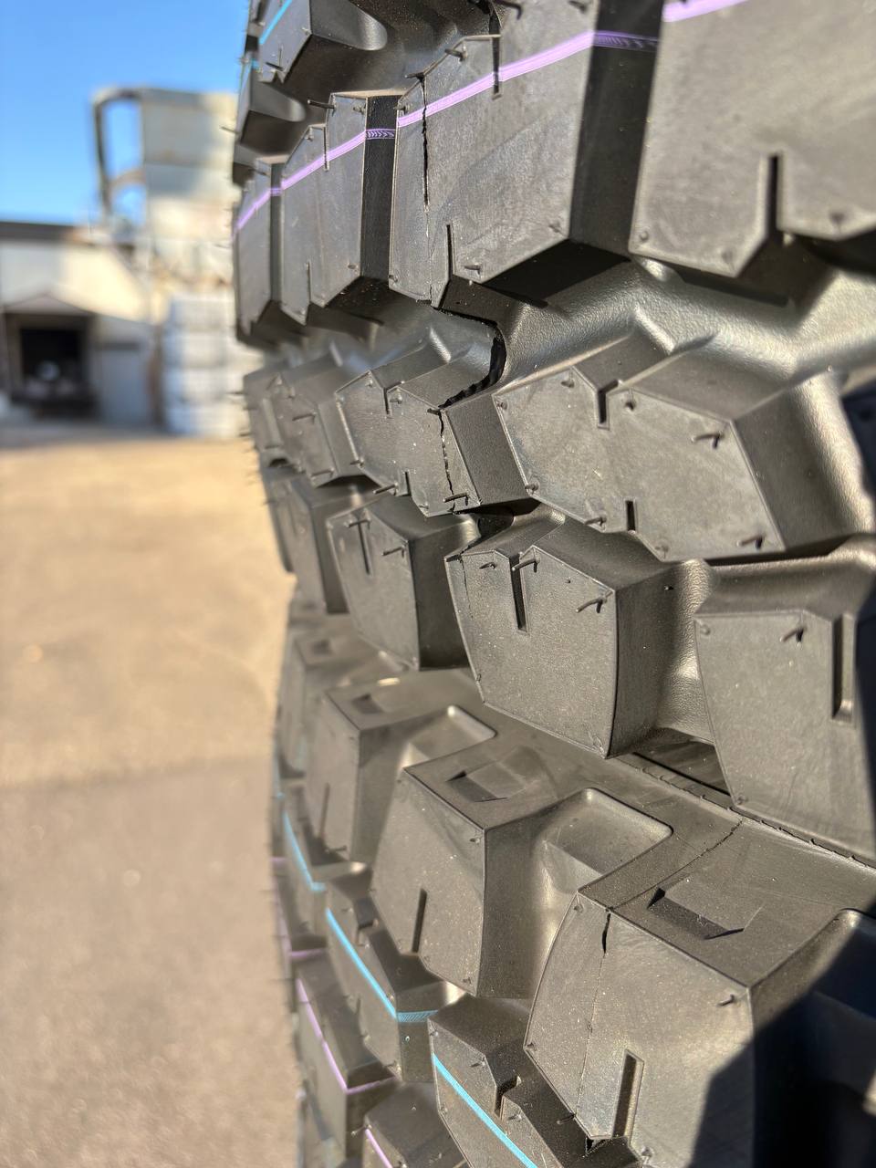 Commercial Truck & Bus Tires – DOT Approved TBR, 11R22.5, 295/75R22.5, 11R24.5 by Kapsen & Zwart - TBR (Truck & Bus Radial) Commercial Tire with KAPSEN ALL POSITION HS205 | Sold by Uncle Wiener's Wholesale