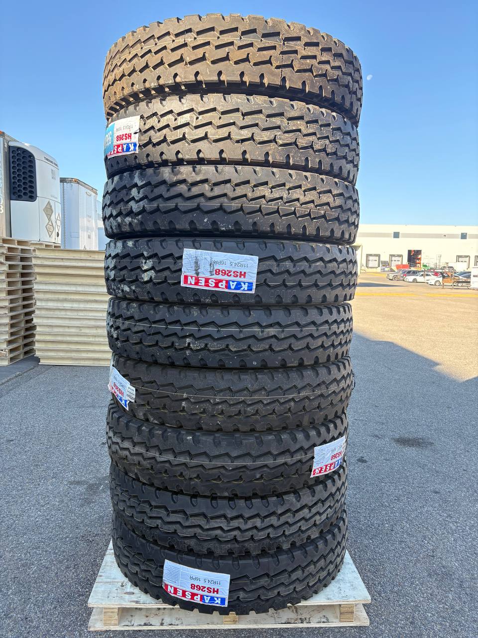 Commercial Truck & Bus Tires – DOT Approved TBR, 11R22.5, 295/75R22.5, 11R24.5 by Kapsen & Zwart - TBR (Truck & Bus Radial) Commercial Tire with KAPSEN DRIVE OPEN HS217 | Sold by Uncle Wiener's Wholesale