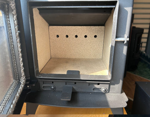 Compact Wood Stove with Firebox – 4kW Steel Wood - Burning Heater R0401A - with | Sold by Uncle Wiener's Wholesale