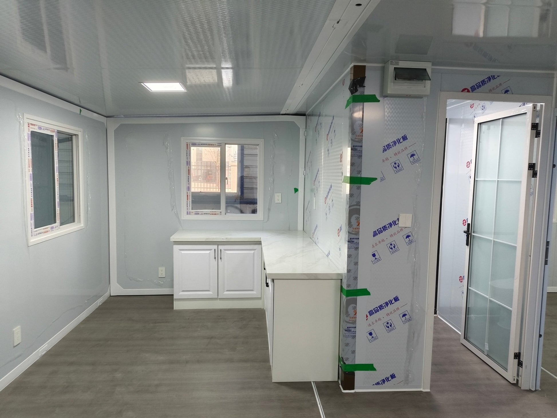 Expandable Container House 19.4 ft Modular Home 2 Bed 1 Bath Full Setup 110V 238931 - with | Sold by Uncle Wiener's Wholesale