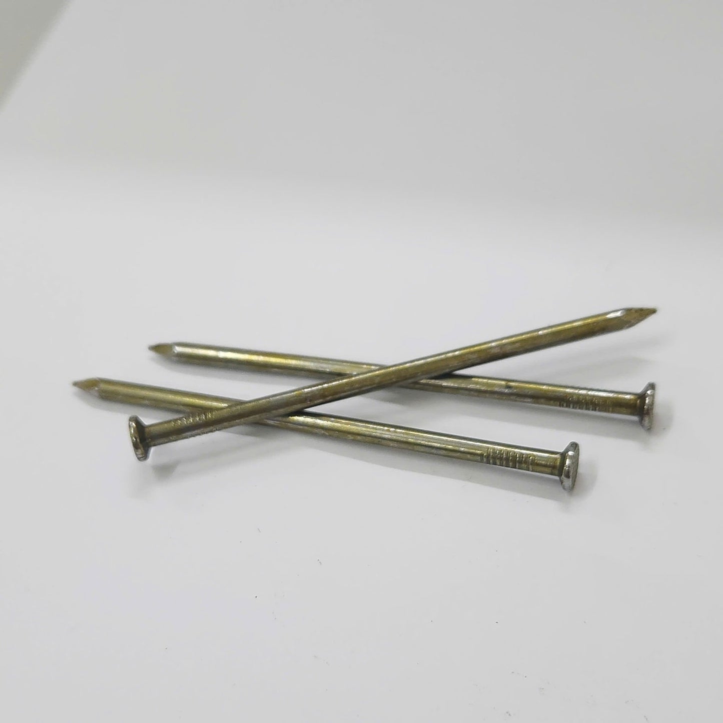 Framing Sinker Nails 10lb Bag 16D 3 - 1/2″ or 8D 2 - 1/2″ 26BN Series - with 16D 3 - 1/2″ | Sold by Uncle Wiener's Wholesale