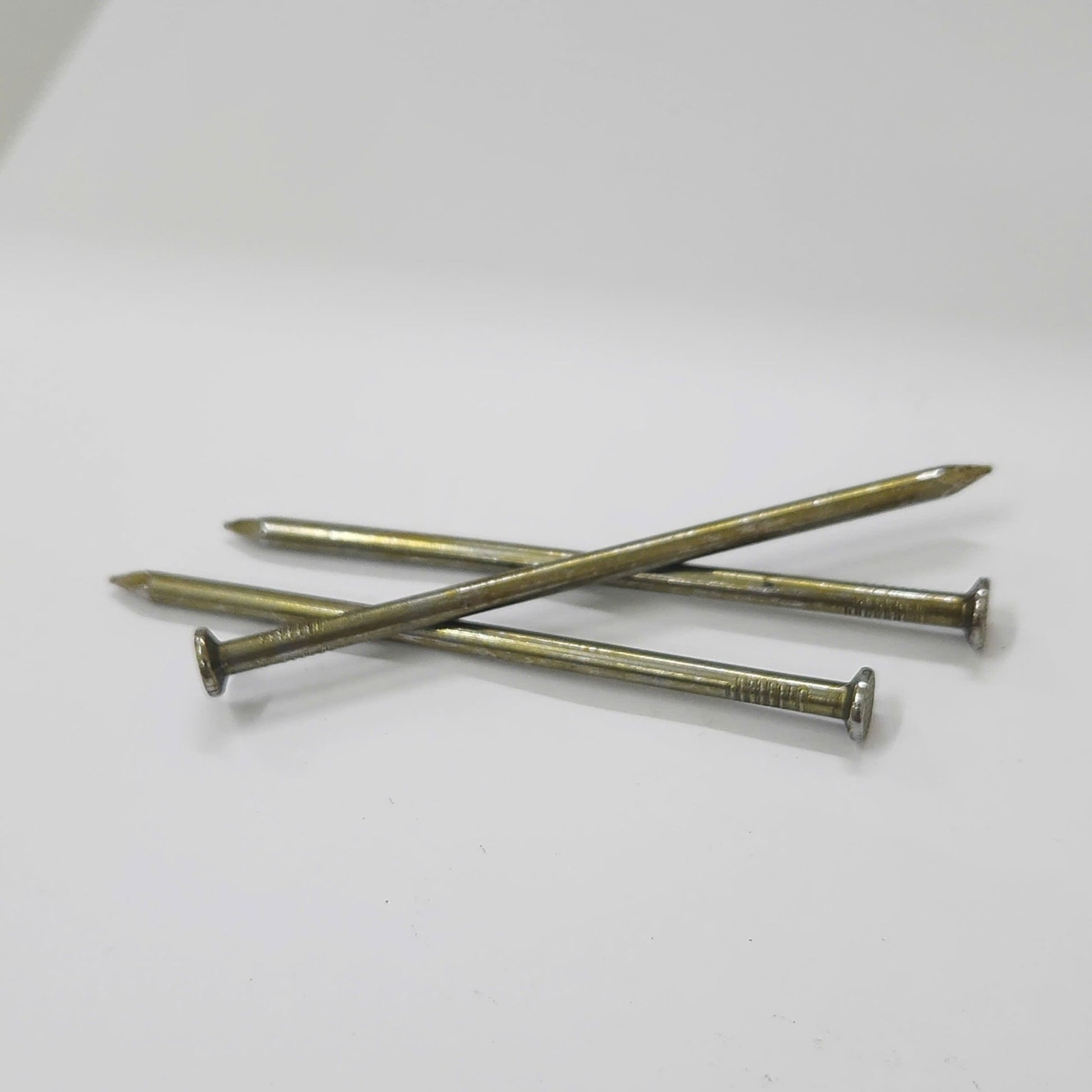 Framing Sinker Nails 10lb Bag 16D 3 - 1/2″ or 8D 2 - 1/2″ 26BN Series - with 16D 3 - 1/2″ | Sold by Uncle Wiener's Wholesale