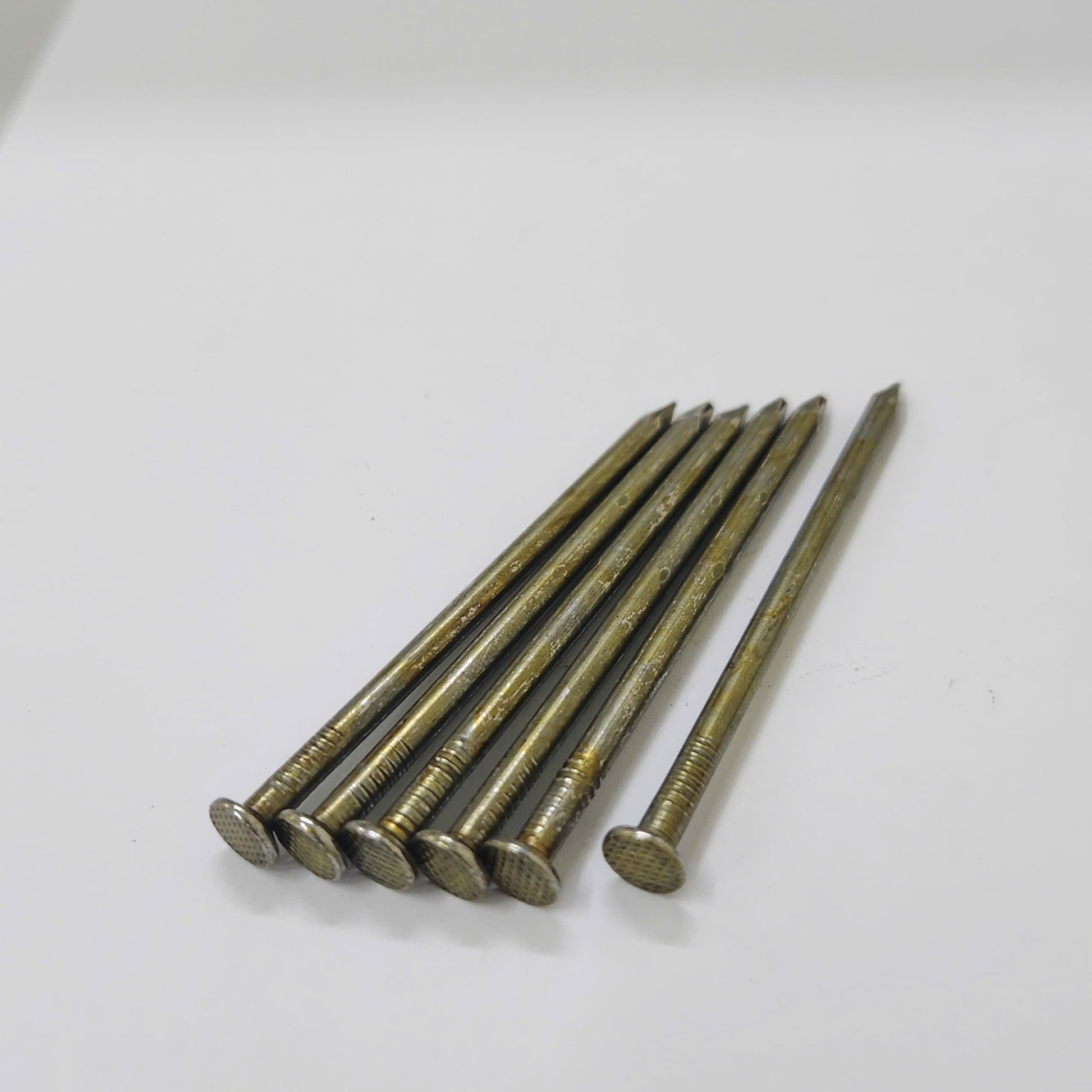 Framing Sinker Nails 10lb Bag 16D 3 - 1/2″ or 8D 2 - 1/2″ 26BN Series - with 16D 3 - 1/2″ | Sold by Uncle Wiener's Wholesale
