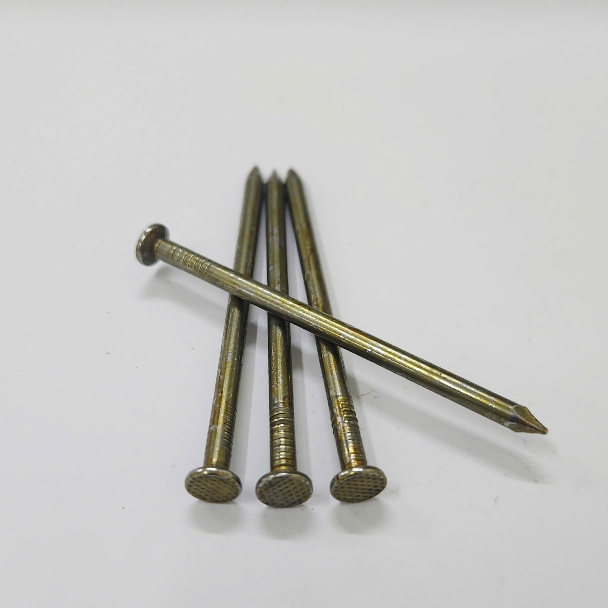 Framing Sinker Nails 10lb Bag 16D 3 - 1/2″ or 8D 2 - 1/2″ 26BN Series - with 16D 3 - 1/2″ | Sold by Uncle Wiener's Wholesale