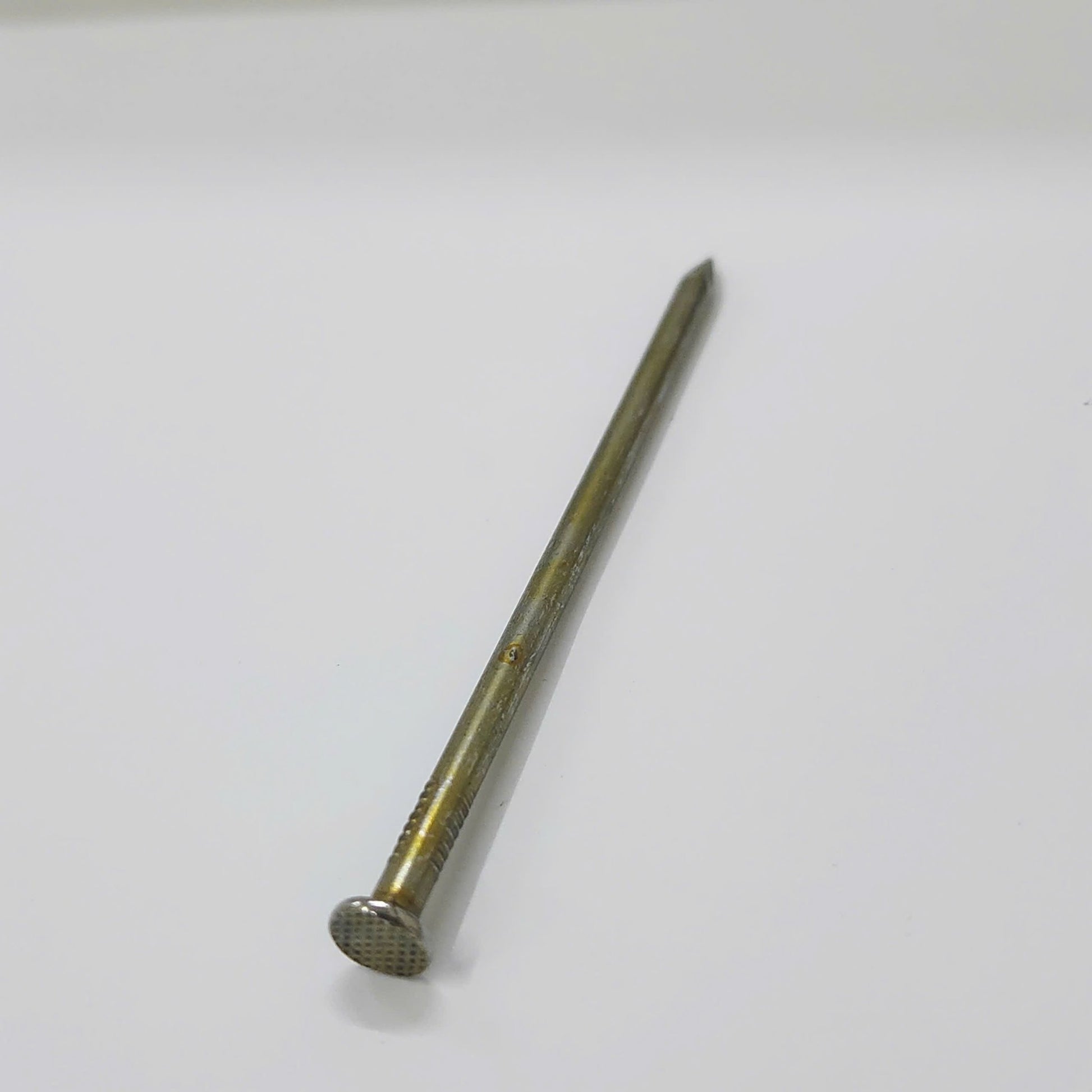 Framing Sinker Nails 10lb Bag 16D 3 - 1/2″ or 8D 2 - 1/2″ 26BN Series - with 16D 3 - 1/2″ | Sold by Uncle Wiener's Wholesale