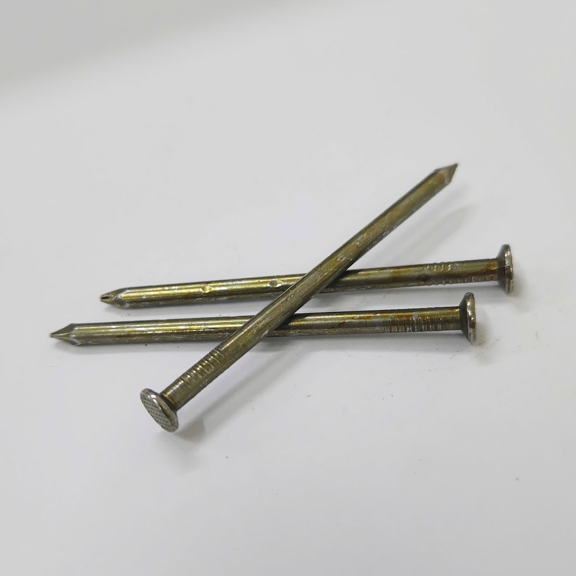 Framing Sinker Nails 10lb Bag 16D 3 - 1/2″ or 8D 2 - 1/2″ 26BN Series - with 16D 3 - 1/2″ | Sold by Uncle Wiener's Wholesale