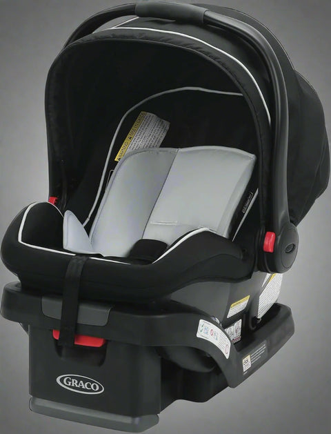 Graco SnugRide SnugLock 35 Infant Car Seat in black Weston color

Easy-to-install SnugLock base with recline positions

Graco car seat with Click Connect stroller compatibility

EPS foam side impact protection and 5-point harness