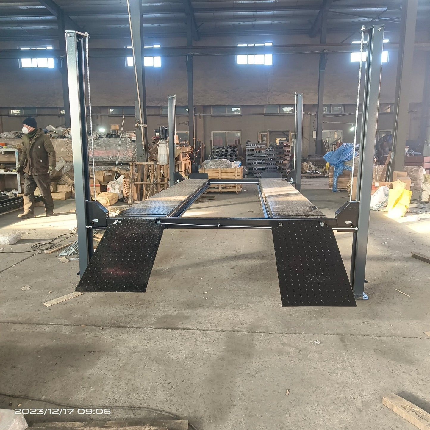 Heavy - Duty 4 Post Parking Lift 3700kg Capacity – 110V Manual Car Lift for Garage JH4P3700 - Car Lift with | Sold by Uncle Wiener's Wholesale