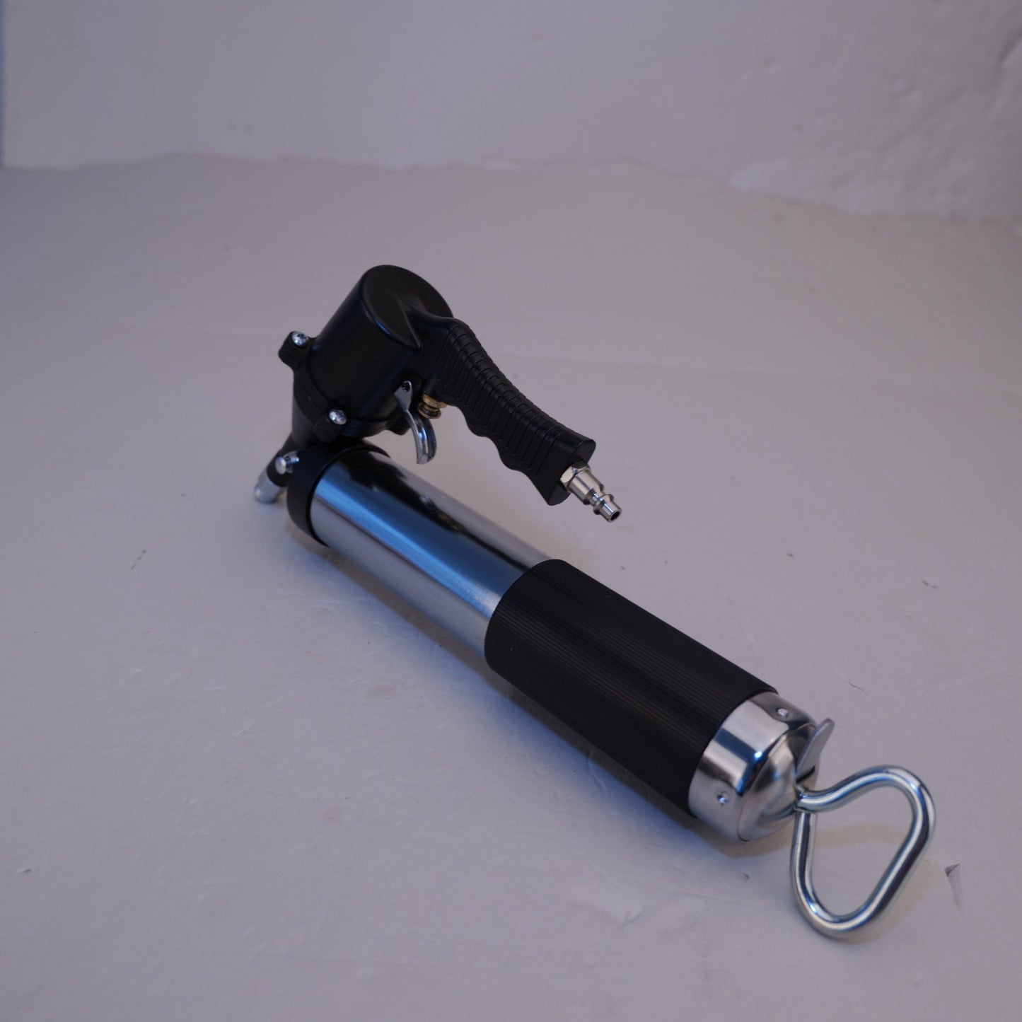 Heavy Duty Air Operated Grease Gun – 4000 PSI with Flexible Hose AGG146AH - with | Sold by Uncle Wiener's Wholesale