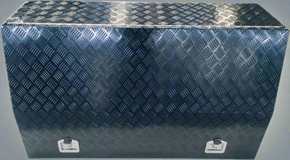“Heavy-duty aluminum tool box with 5 lockable drawers”
• “Open lid tool box with gas strut lift and storage drawers”
• “Silver checker plate tool storage for trucks or trailers”