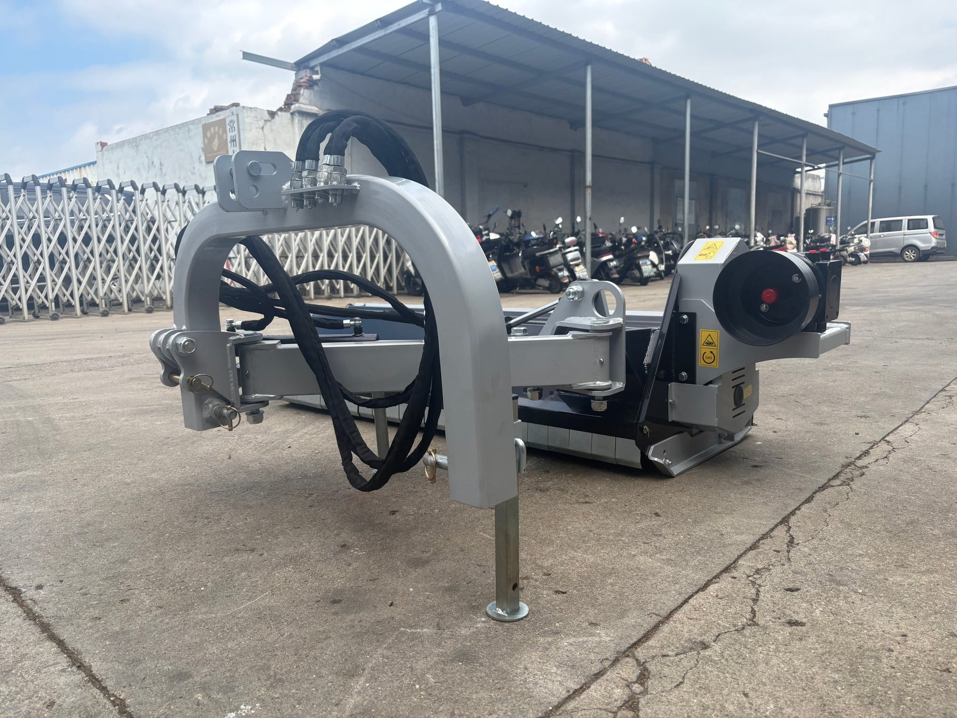 Heavy Duty Brush Cutter Rotary Mower Attachment for Tractor and Loader Multiple Sizes BCRLDW - with 49″ Cutting Width | Sold by Uncle Wiener's Wholesale