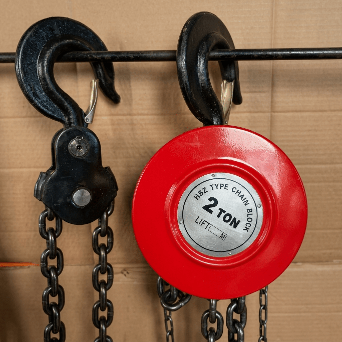 Heavy - Duty Chain Block Hoist – 2, 3 & 5 Ton | 10 FT Hook Height Manual Pulley Lift - Chains & Rigging with 2000 KG | Sold by Uncle Wiener's Wholesale