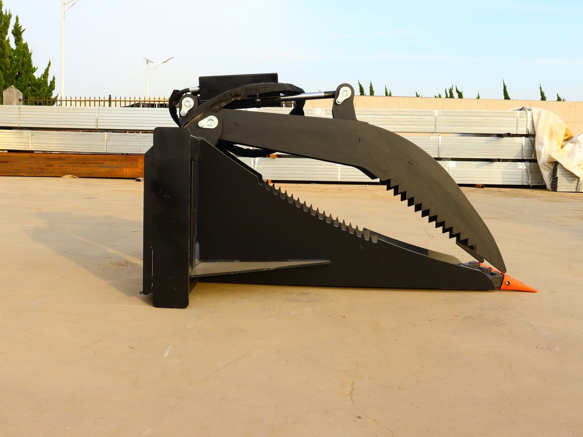 Heavy - Duty Skid Steer Hydraulic Stump Bucket Grapple for Tree and Root Removal SU12026 - with | Sold by Uncle Wiener's Wholesale