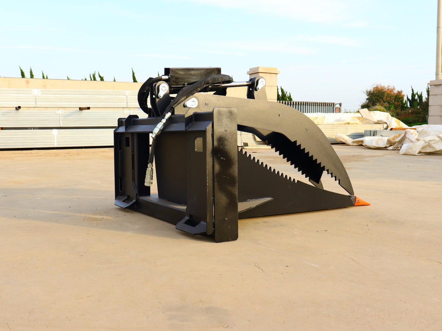 Heavy - Duty Skid Steer Hydraulic Stump Bucket Grapple for Tree and Root Removal SU12026 - with | Sold by Uncle Wiener's Wholesale