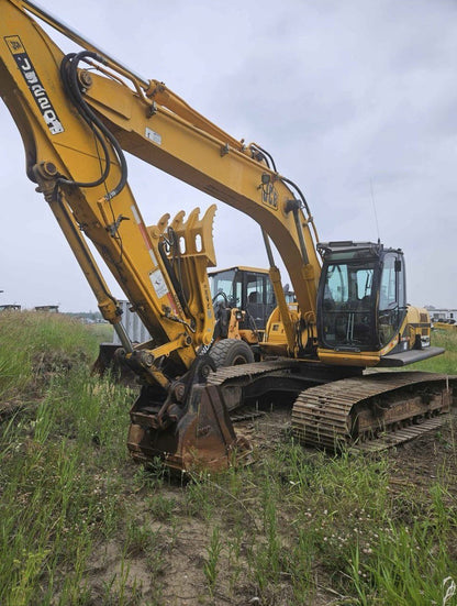 Hydraulic Excavator Thumb Grapple | Heavy - Duty Weld - On Attachment for 10–35 Ton Machines - Excavator Attchment with 10 - 15 Ton | Sold by Uncle Wiener's Wholesale