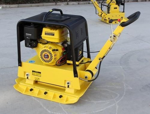 HYDRAULIC REVERSIBLE PLATE COMPACTOR | HEAVY - DUTY VIBRATORY SOIL & ASPHALT COMPACTION MACHINE - with MANUAL PULL START | Sold by Uncle Wiener's Wholesale