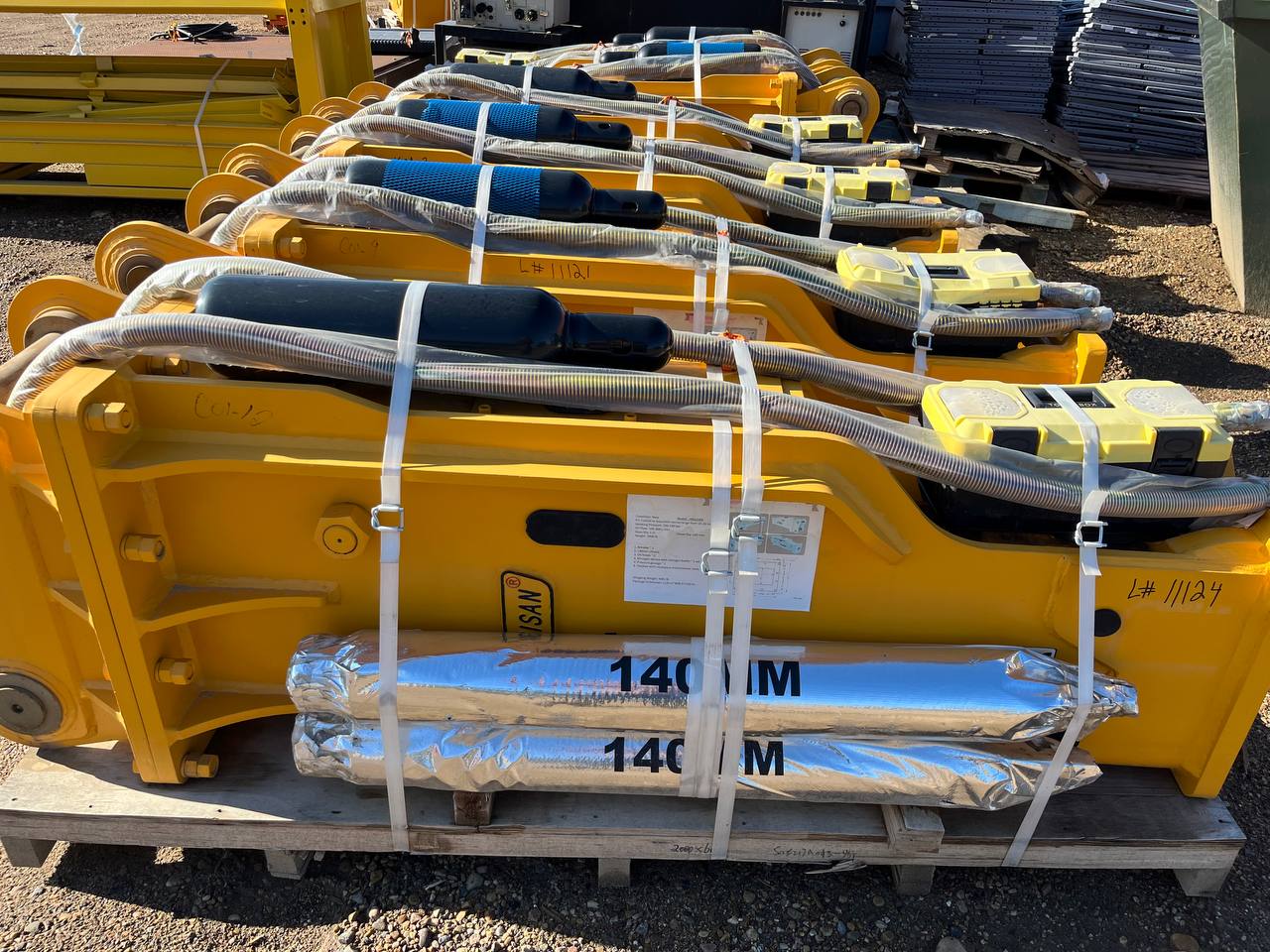 JISAN HYDRAULIC BREAKER HAMMER EXCAVATOR DEMOLITION ATTACHMENT - with JSB2200B | Sold by Uncle Wiener's Wholesale