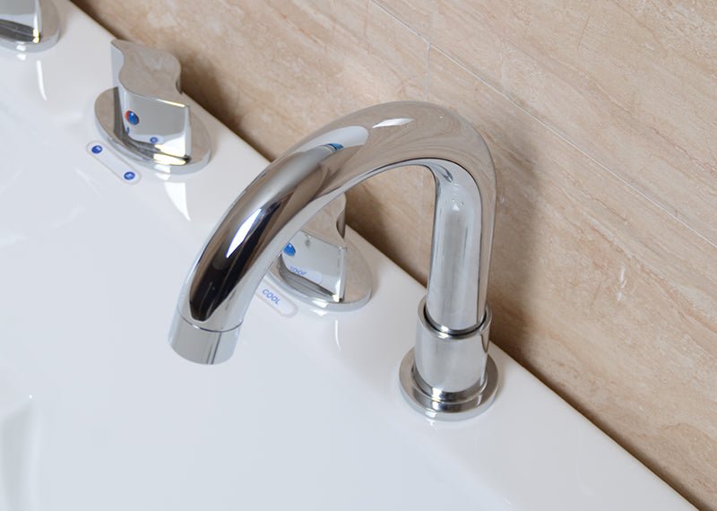 Luxury rectangle whirlpool bathtub TMB112 with air jets
TMB112 spa jet tub with handheld shower and modern design
Black and white hydrotherapy bathtub with right drain
Multicolor TMB112 massage bathtub in modern bathroom
Acrylic and copper rectangle bathtub with ergonomic seat