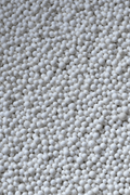 close-up of tire balancing beads
1 kg plastic tire balancing beads in bag
truck wheel showing installation of balancing beads
white tire balancing beads used in heavy-duty vehicles
vibration reduction solution for truck tires