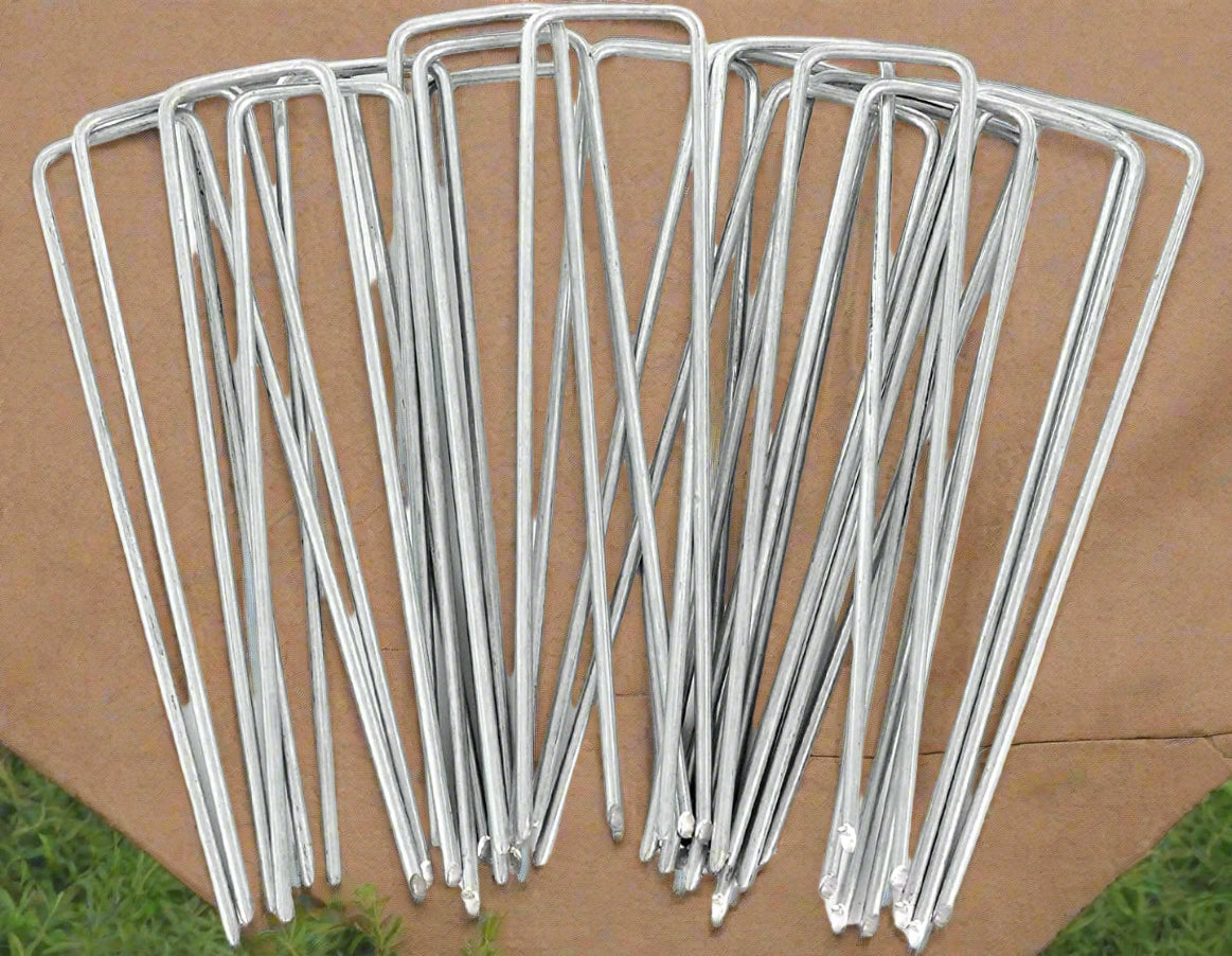 100 Pack 6-Inch Landscape Staples – Durable Steel Weed Barrier Pins for Garden Fabric and Irrigation