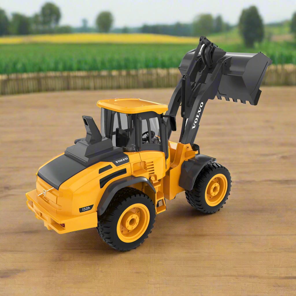 New 1:16 RC 6 - Channel JCB Fastrac 4220 Tra1:16 scale remote control JCB Fastrac 4220 tractor with controller
RC JCB farming tractor toy with 6-channel movement
JCB RC tractor with sound and light features
Detailed cab and tire design of remote control farm tractor
Remote control farming toy vehicle with accessoriesctor – Model CSJ51687 - with | Sold by Uncle Wiener's Wholesale