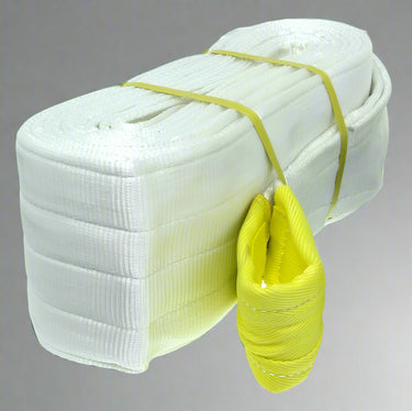 Heavy-duty white nylon tow strap with looped ends

Industrial-grade truck recovery strap folded for packaging

Close-up of reinforced tow strap loop

12