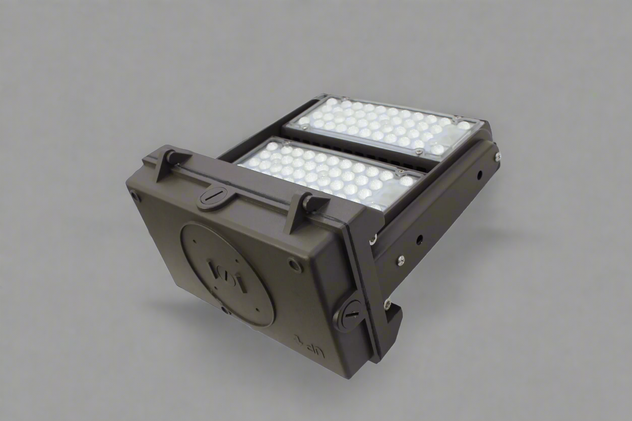150W LED Rotatable Wall Pack Light – Black Housing with Adjustable Head
Photocell Sensor LED Wall Pack for Warehouse Exterior
ETL Listed LED Wall Light with 270 Degree Adjustment – 5000K Daylight