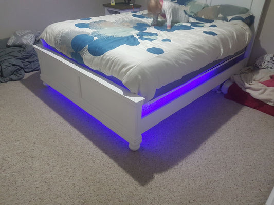 Multicolor RGB LED strip light 16.4 ft with IP65 waterproofing
Remote-controlled LED strip light for bedroom or patio
Flexible waterproof LED lighting strip with remote