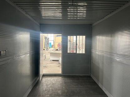 Exterior Image: Portable 19 FT Folding Insulated Container Office with Lockable Door – Outdoor View

Interior Image: Inside View of Modular Prefab Cabin Office with Window and Electrical Plug

Folded View: Foldable Prefab Container for Easy Transport and Setup

Setup Process: Step-by-step Setup of 19 FT Folding Steel Container Office

Multiple Angles: Various Views of the Portable Modular Work Cabin