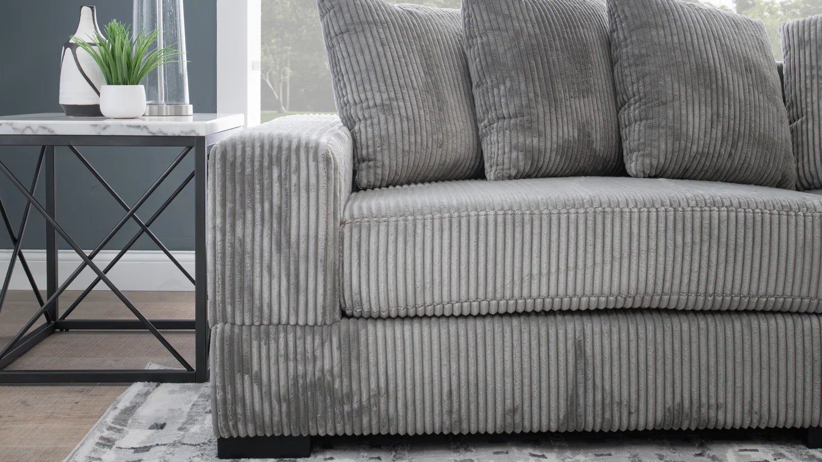 2-Piece Corduroy Sectional Sofa in Dark Gray – Front View

Compact Gray Sectional Sofa with Ribbed Upholstery

Minimalist Living Room Sofa Set – 2-Piece Corduroy

Small Space Sofa with Soft Corduroy Fabric

Modern Two-Piece Sectional in Light Gray Finish