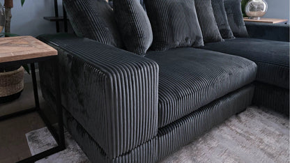 2-Piece Corduroy Sectional Sofa in Dark Gray – Front View

Compact Gray Sectional Sofa with Ribbed Upholstery

Minimalist Living Room Sofa Set – 2-Piece Corduroy

Small Space Sofa with Soft Corduroy Fabric

Modern Two-Piece Sectional in Light Gray Finish