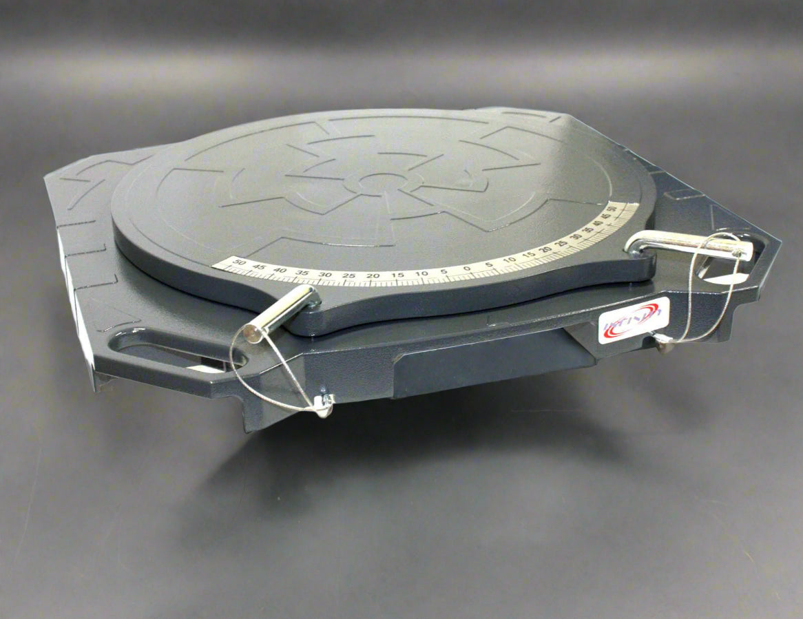 Two wheel alignment plates with 360° rotation
Side view of aluminum turntable plate with ball bearings
Top view showing angle adjustment markings
Close-up of the turntable base and mounting bolts
Full product layout – turntable pair for alignment tasks
