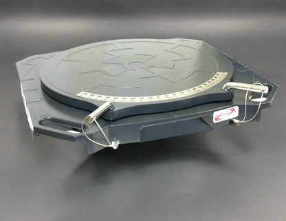 Two wheel alignment plates with 360° rotation
Side view of aluminum turntable plate with ball bearings
Top view showing angle adjustment markings
Close-up of the turntable base and mounting bolts
Full product layout – turntable pair for alignment tasks