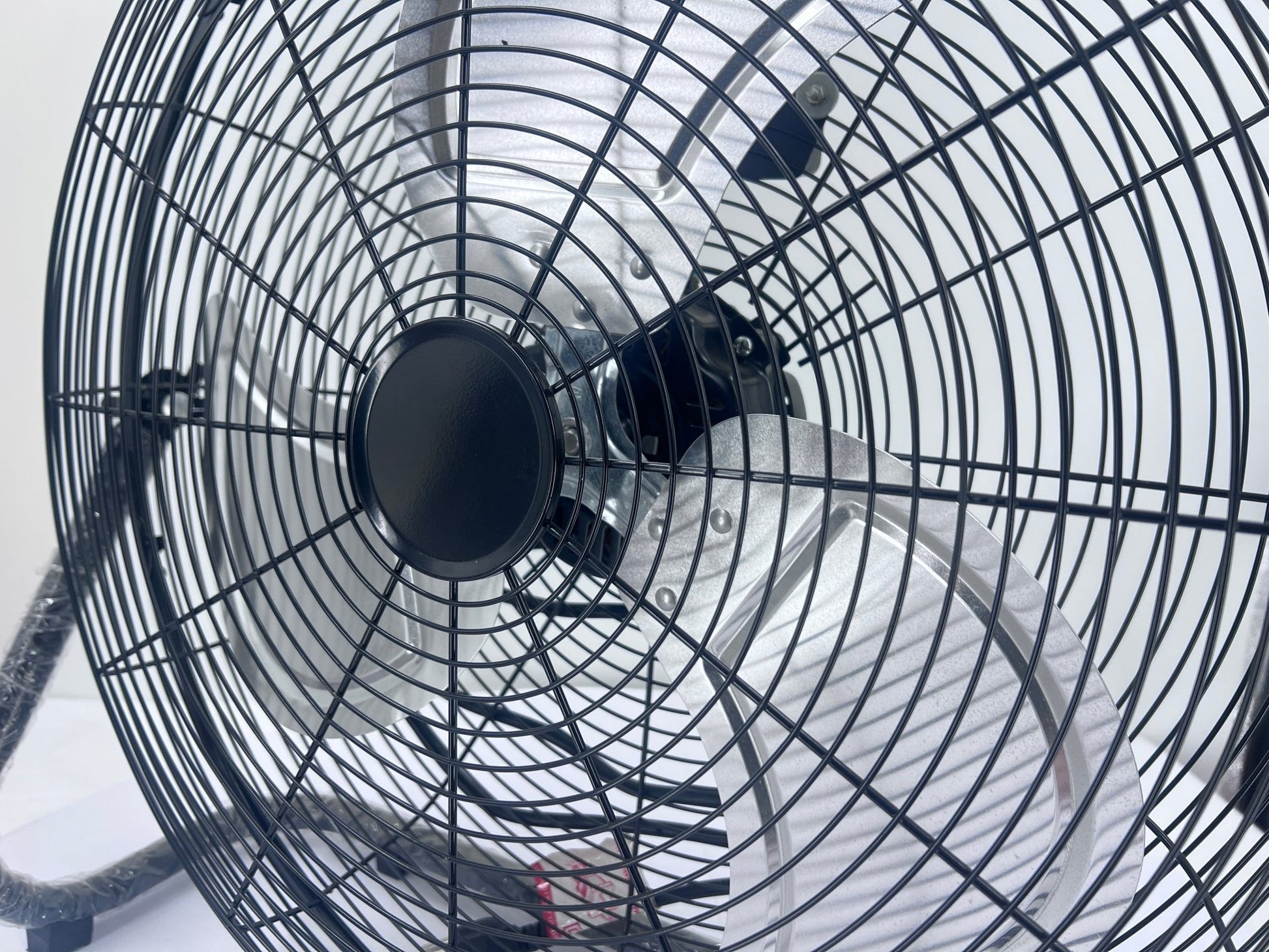 20-Inch Heavy Duty Industrial Floor Fan – 3-Speed Adjustable

Metal Blade Commercial Cooling Fan for Workshops

Adjustable Tilt Heavy Duty Fan for Warehouse Ventilation

Garage Industrial Floor Fan 20" Model 1211446

Powerful 3-Speed Industrial Airflow Fan

