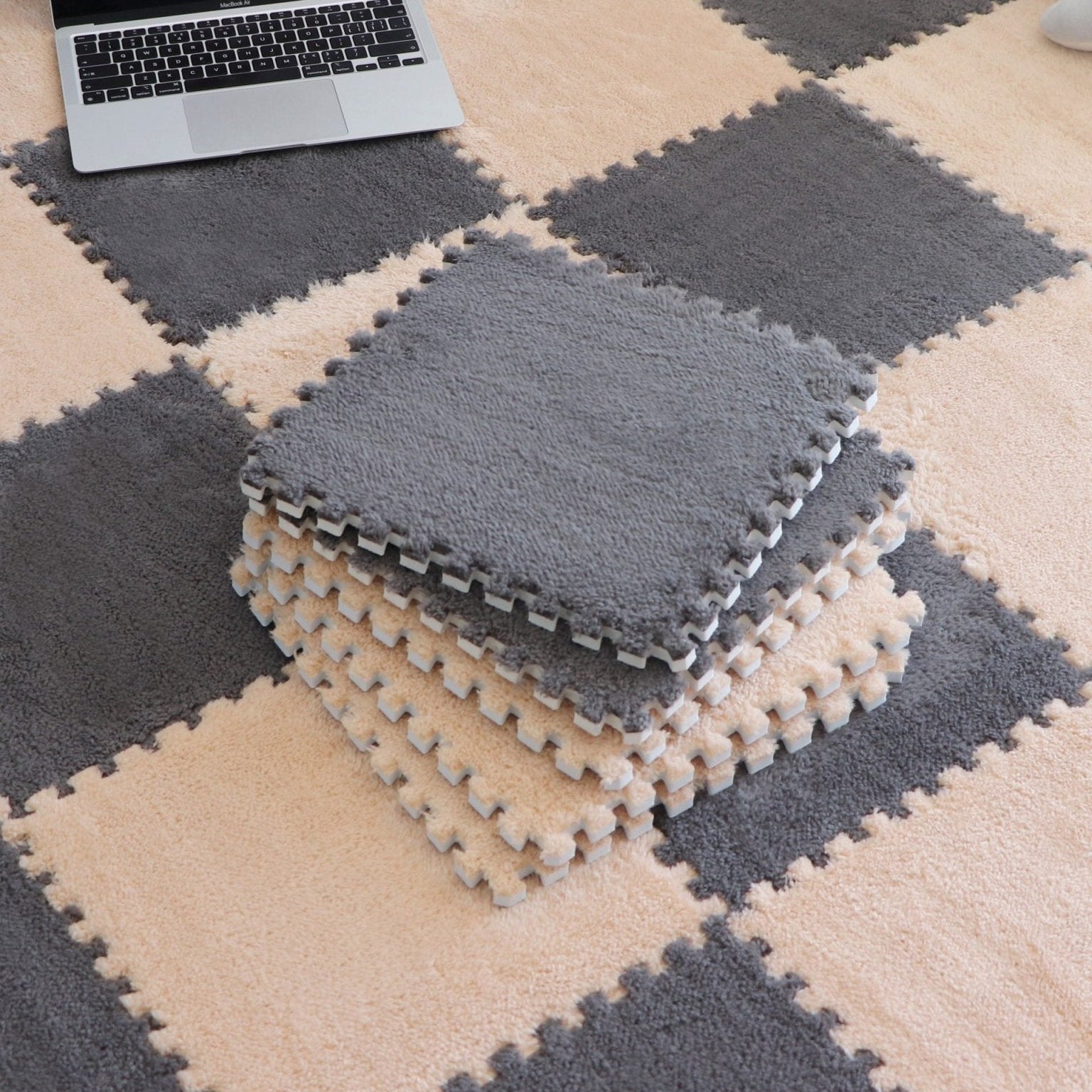 Gray & White Plush EVA Foam Tiles – 172 Sq Ft
Soft Interlocking Floor Mats for Home & Nursery
Modern Gray White Foam Mat Set – 21.5 Sq Ft
Cushioned EVA Foam Floor Tiles with Plush Surface