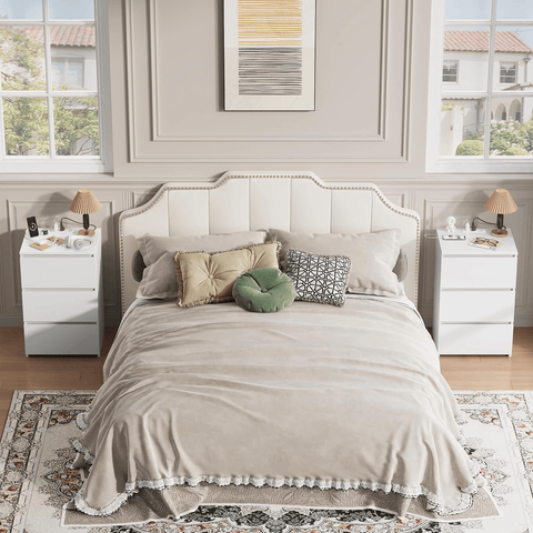 "Modern black 3 drawer dresser cabinet with USB charging station"

"White bedroom dresser cabinet with deep storage drawers"

"Bedroom scene with black 3 drawer storage chest"

"Minimalist white dresser cabinet for bedrooms"

"USB charging port feature on 3 drawer dresser cabinet"