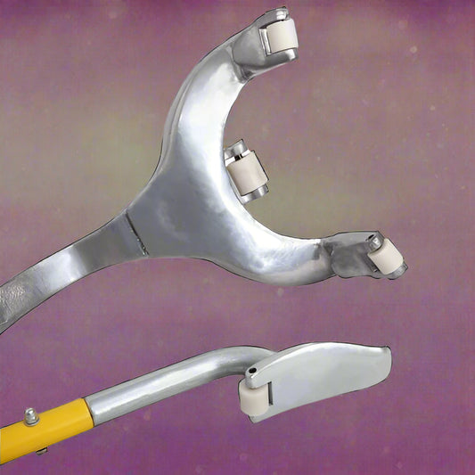 3-Piece Tire Mount and Demount Tool Set for Trucks – Full Kit

Mount and Demount Bars with Bead Keeper for Truck Tires

Heavy-Duty Tire Changing Tool Kit – Ergonomic Design

Tire Tool Set in Use – Suitable for 17.5" to 24.5" Tires