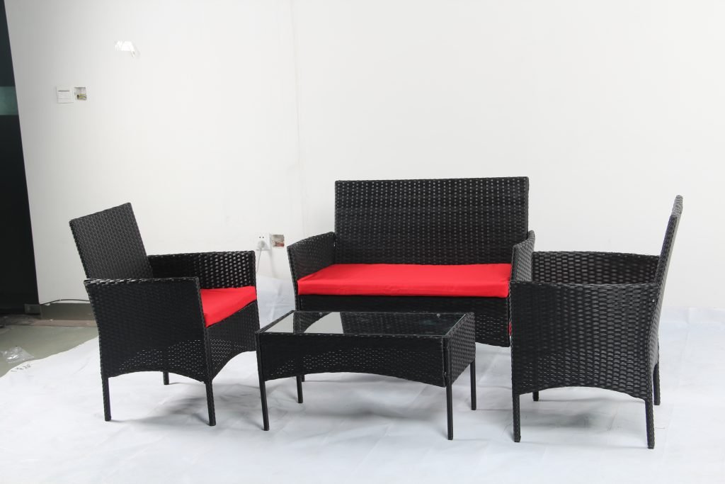 4 PCS Outdoor PE Rattan Furniture Set ��� Black Patio Sofa Chairs with Cushions and Glass Coffee