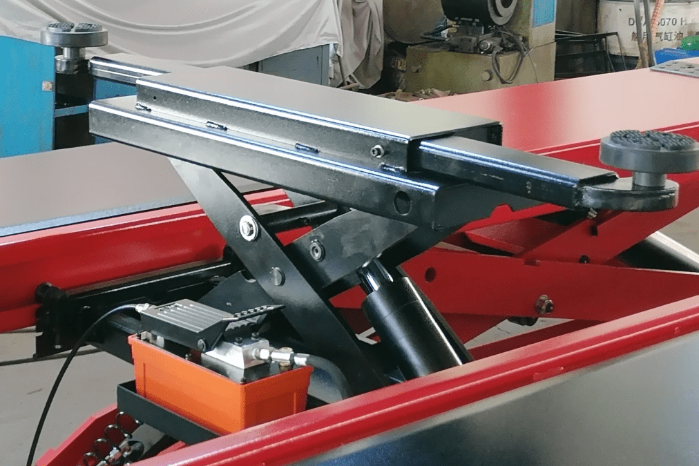 4500 LB Pneumatic Rolling Bridge Jack for Car Lift – Model 172024