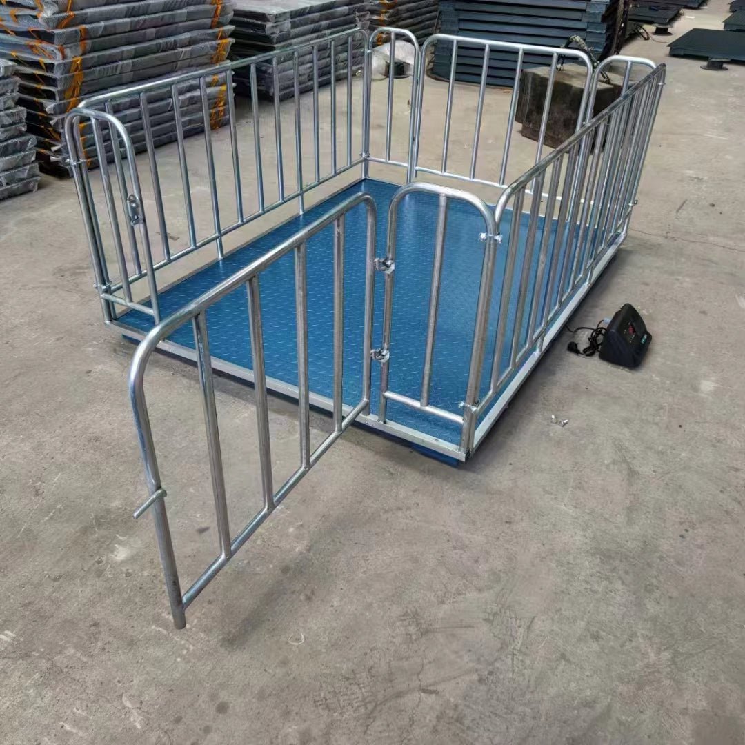 4x4 FT digital floor scale with steel checkered platform

Industrial-grade wired floor scale with LCD display

Heavy-duty 10,000 LB capacity scale with digital indicator

Digital floor scale used for freight weighing

Close-up of steel plate and load cell feet on floor scale