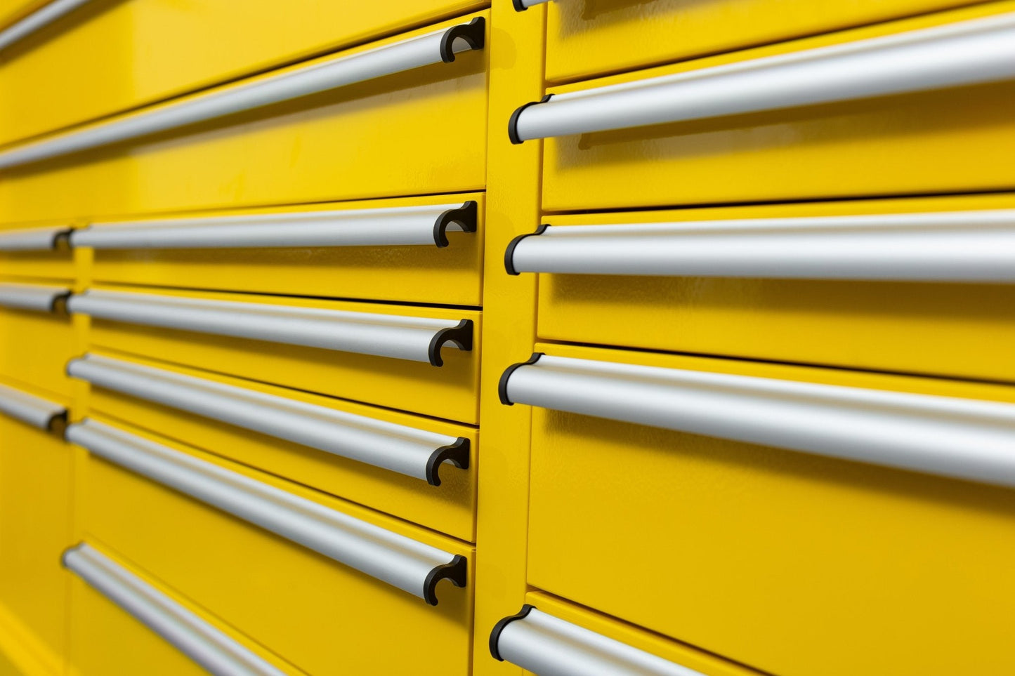 6 FT 17 DRAWER FATBOY TOOL BENCH WORKBENCH WITH POWER & USB - with Gray | Sold by Uncle Wiener's Wholesale