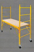 6 FT steel scaffolding unit front view

Adjustable yellow steel scaffold with caster wheels

Platform scaffold in warehouse environment